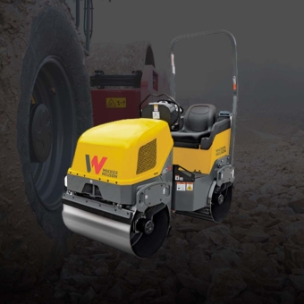 "Rodillo compactacion de asfalto en carreteras"