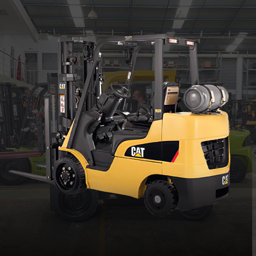 montacargas caterpillar 2C6000 venta y renta